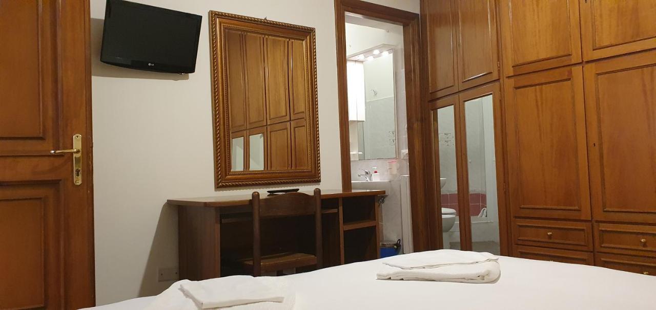 Domi 56 Apartment Рим Екстер'єр фото