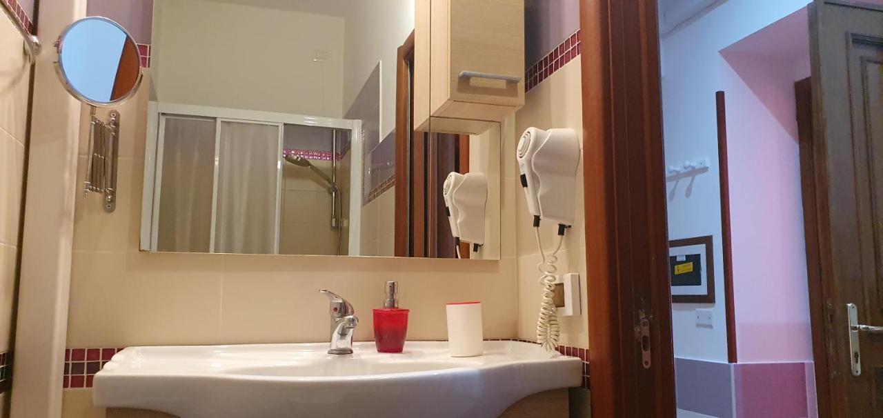 Domi 56 Apartment Рим Екстер'єр фото