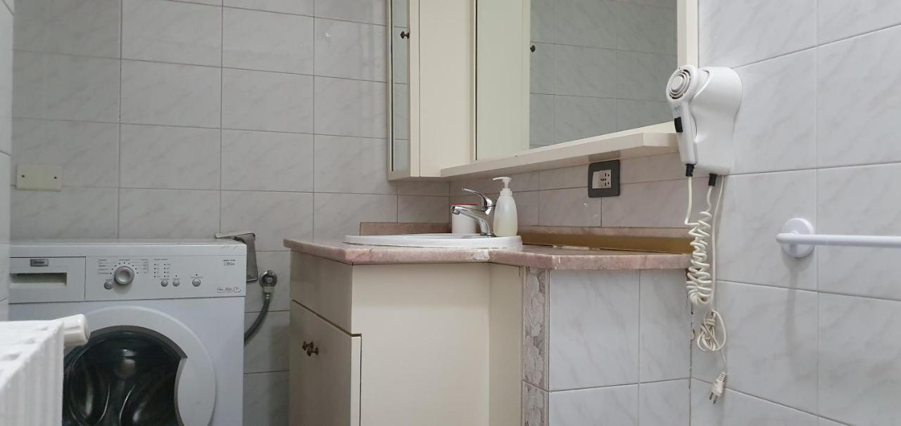 Domi 56 Apartment Рим Екстер'єр фото