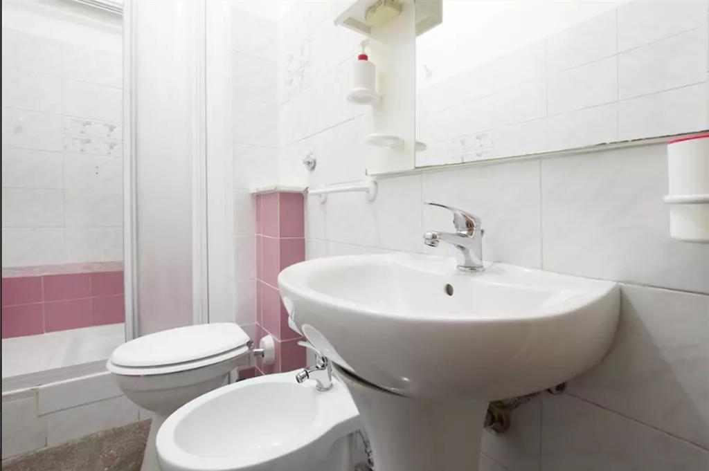 Domi 56 Apartment Рим Екстер'єр фото